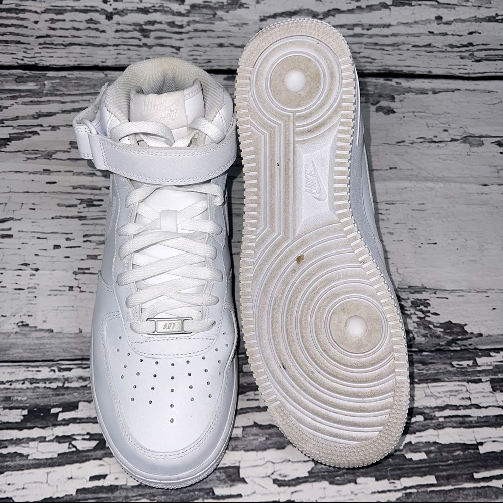 NIKE Air Force 1 - Men’s Size 10 - Picture 9 of 12